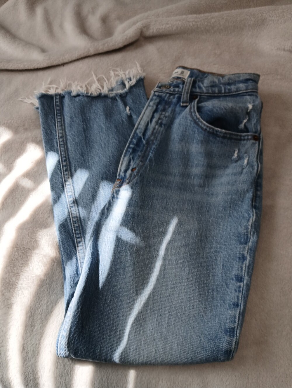 Abercrombie & Fitch Light Blue Straight-Leg Jeans with Frayed Hem